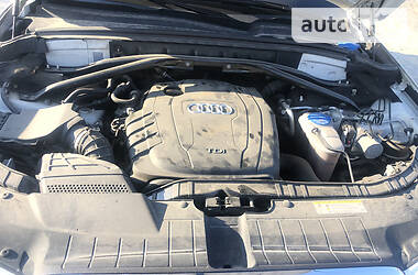 Позашляховик / Кросовер Audi Q5 2011 в 