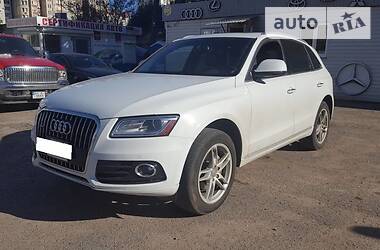 Позашляховик / Кросовер Audi Q5 2015 в 