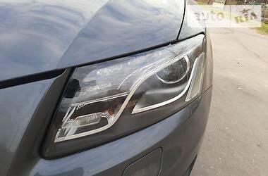 Позашляховик / Кросовер Audi Q5 2010 в 