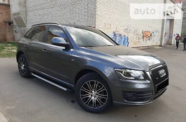 Позашляховик / Кросовер Audi Q5 2010 в 