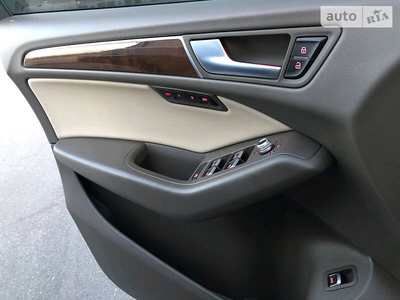 Позашляховик / Кросовер Audi Q5 2015 в Львові