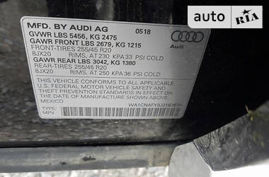 Позашляховик / Кросовер Audi Q5 2018 в 