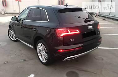 Внедорожник / Кроссовер Audi Q5 2018 в Киеве