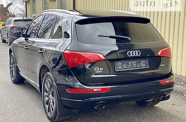 Позашляховик / Кросовер Audi Q5 2010 в 