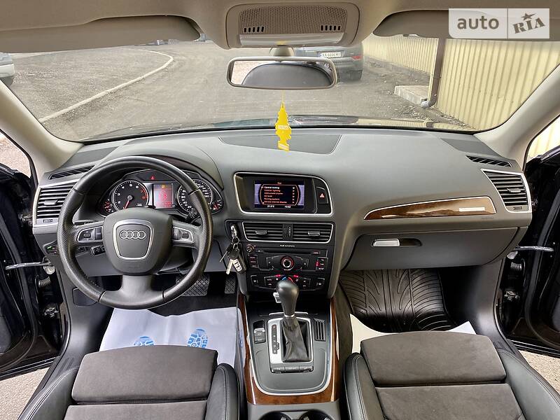 Позашляховик / Кросовер Audi Q5 2010 в Києві