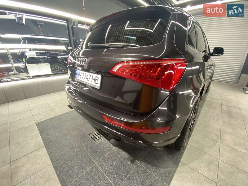 Позашляховик / Кросовер Audi Q5 2011 в Одесі