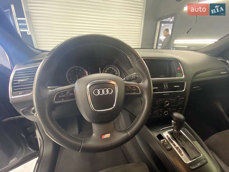 Позашляховик / Кросовер Audi Q5 2011 в Одесі