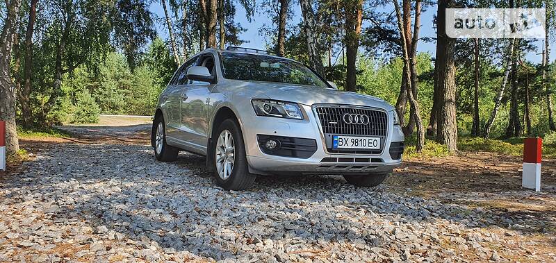 Внедорожник / Кроссовер Audi Q5 2010 в Полонном