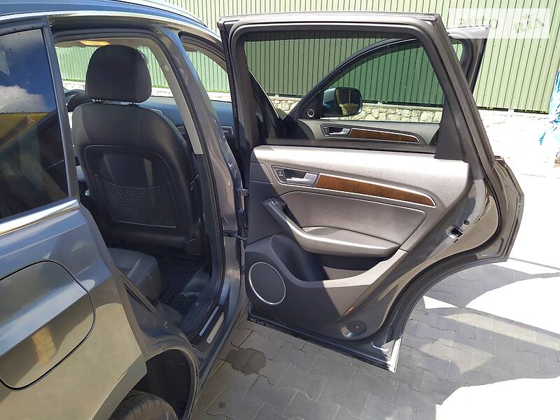 Внедорожник / Кроссовер Audi Q5 2012 в Хмельницком
