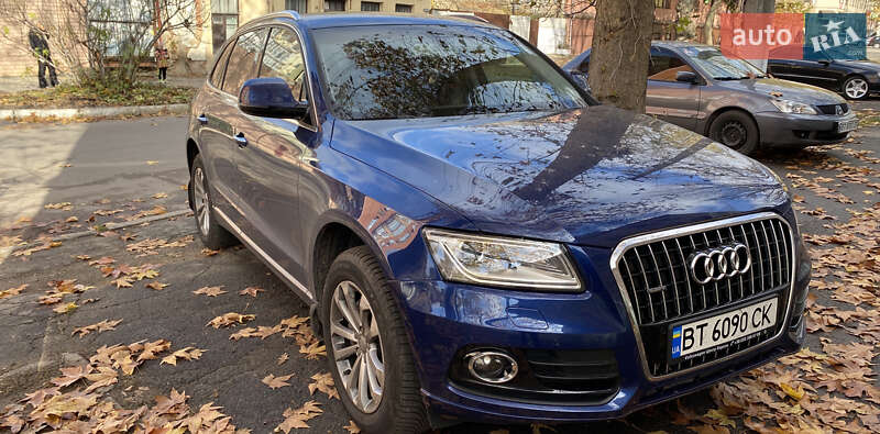 Внедорожник / Кроссовер Audi Q5 2016 в 
