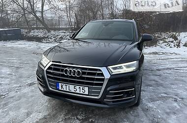 Внедорожник / Кроссовер Audi Q5 2017 в Золочеве