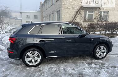 Внедорожник / Кроссовер Audi Q5 2017 в Золочеве