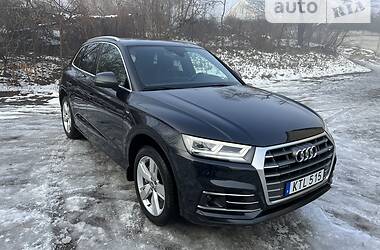 Внедорожник / Кроссовер Audi Q5 2017 в Золочеве