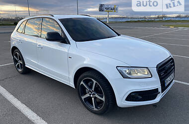 Позашляховик / Кросовер Audi Q5 2013 в 