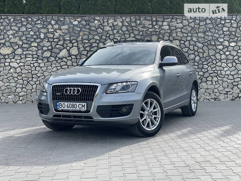 Внедорожник / Кроссовер Audi Q5 2012 в Тернополе