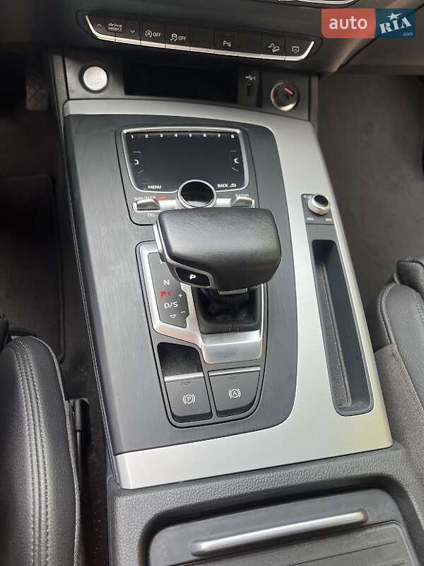 Внедорожник / Кроссовер Audi Q5 2019 в Ивано-Франковске