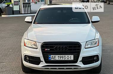Внедорожник / Кроссовер Audi Q5 2016 в 