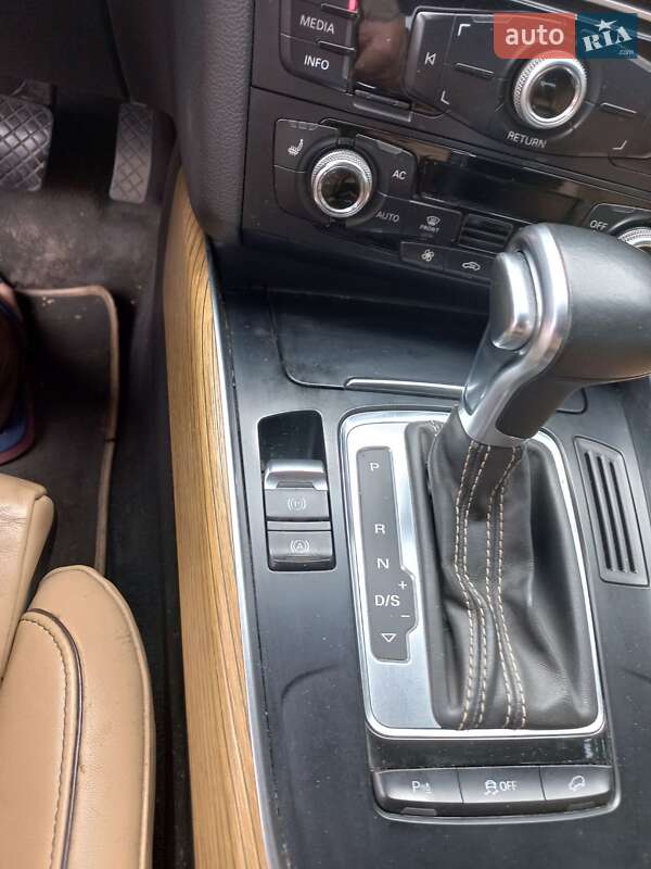 Внедорожник / Кроссовер Audi Q5 2012 в Лозовой