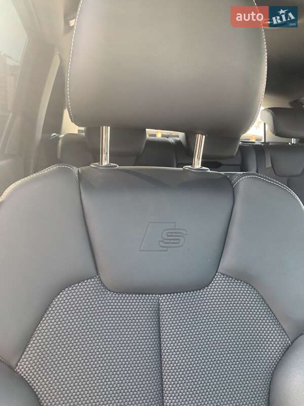 Позашляховик / Кросовер Audi Q5 2019 в Києві