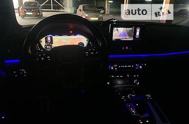 Позашляховик / Кросовер Audi Q5 2019 в Києві