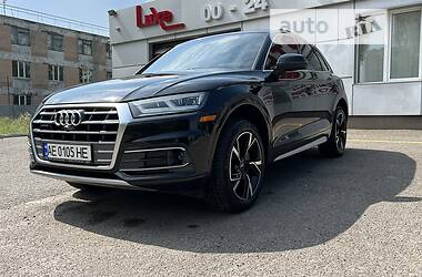 Позашляховик / Кросовер Audi Q5 2017 в Дніпрі