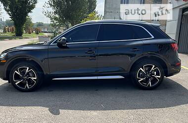 Позашляховик / Кросовер Audi Q5 2017 в Дніпрі