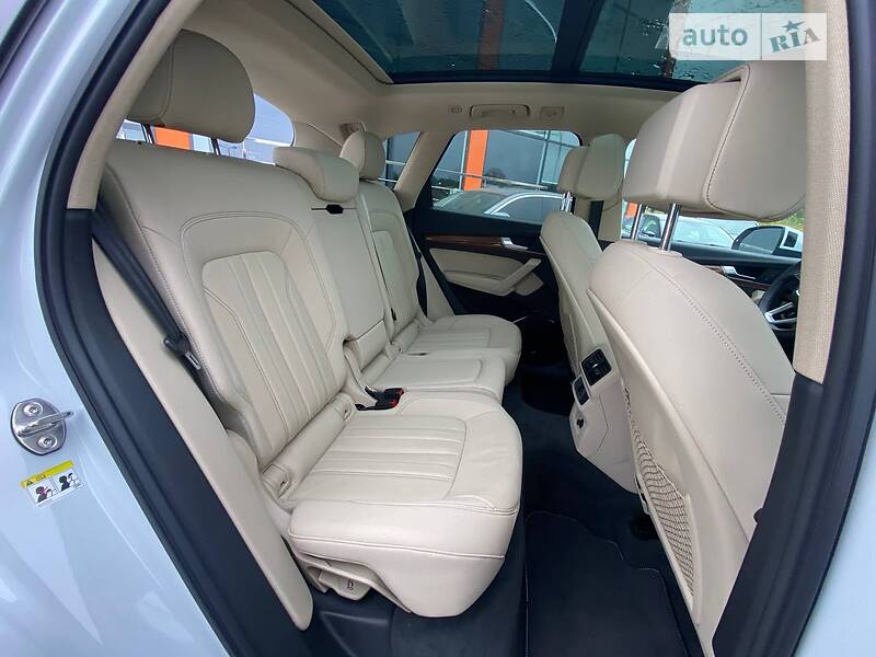 Позашляховик / Кросовер Audi Q5 2021 в Львові
