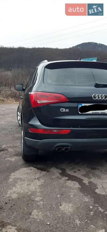Внедорожник / Кроссовер Audi Q5 2012 в Ужгороде