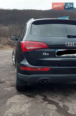 Внедорожник / Кроссовер Audi Q5 2012 в Ужгороде