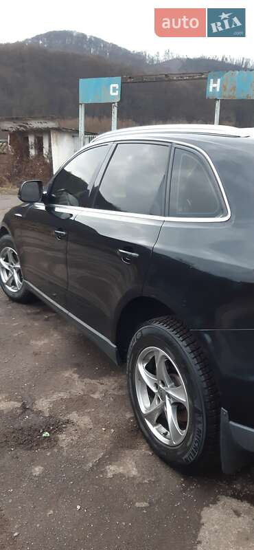 Внедорожник / Кроссовер Audi Q5 2012 в Ужгороде