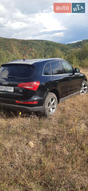 Внедорожник / Кроссовер Audi Q5 2012 в Ужгороде