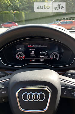 Позашляховик / Кросовер Audi Q5 2021 в 