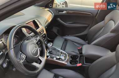 Внедорожник / Кроссовер Audi Q5 2015 в 