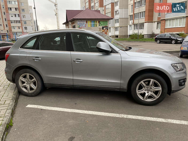 Внедорожник / Кроссовер Audi Q5 2009 в Луцке