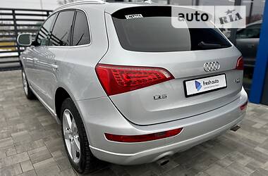 Позашляховик / Кросовер Audi Q5 2012 в 