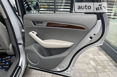 Позашляховик / Кросовер Audi Q5 2012 в 