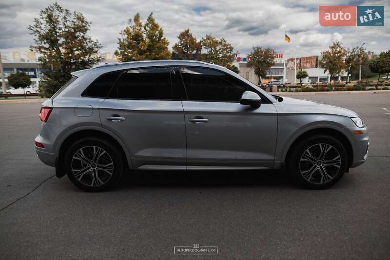 Внедорожник / Кроссовер Audi Q5 2018 в Кривом Роге