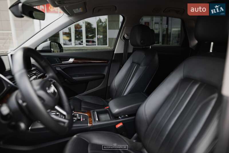 Внедорожник / Кроссовер Audi Q5 2018 в Кривом Роге