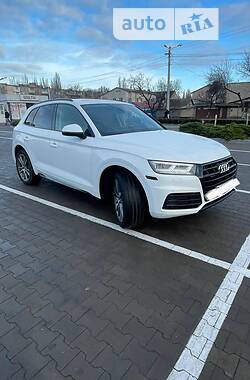 Позашляховик / Кросовер Audi Q5 2019 в Одесі