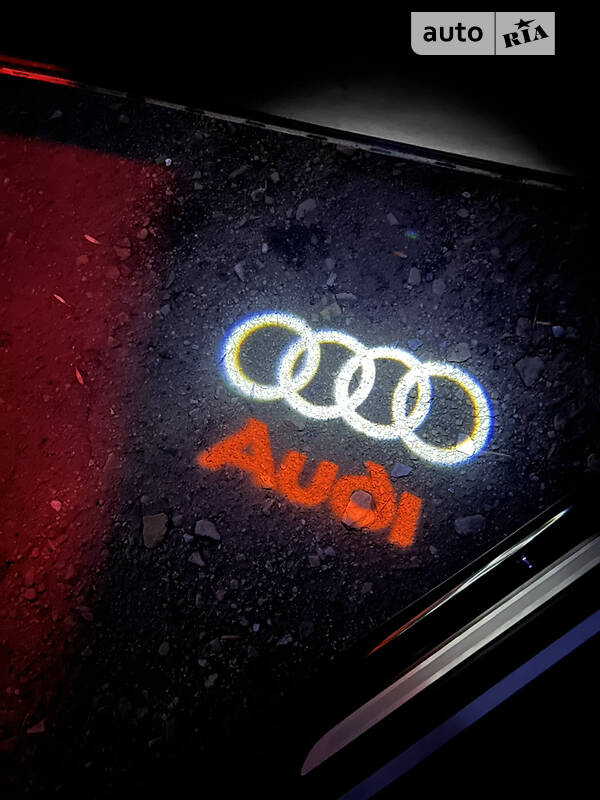 Внедорожник / Кроссовер Audi Q5 2010 в Калуше