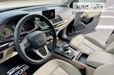 Внедорожник / Кроссовер Audi Q5 2019 в 