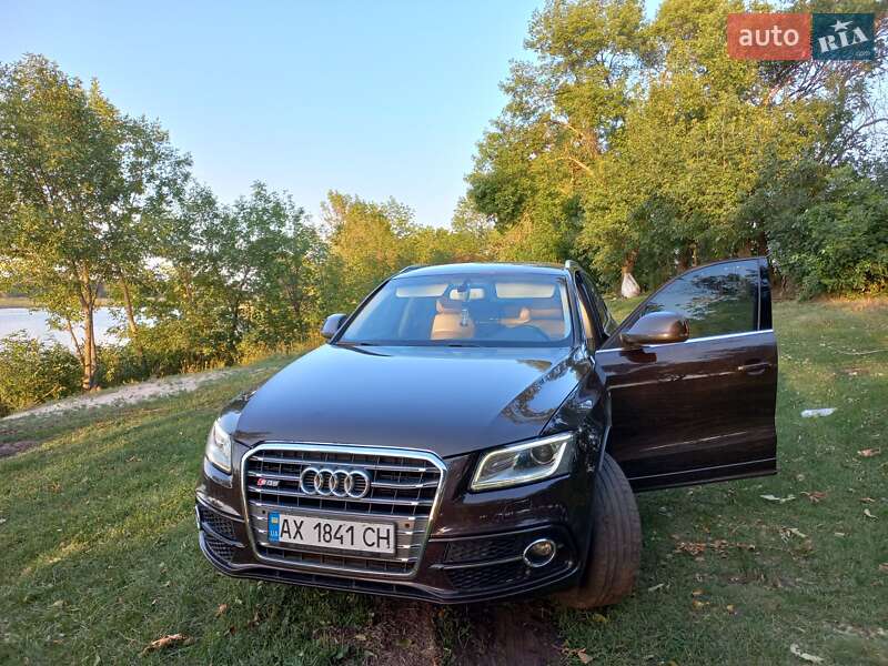 Внедорожник / Кроссовер Audi Q5 2012 в Лозовой