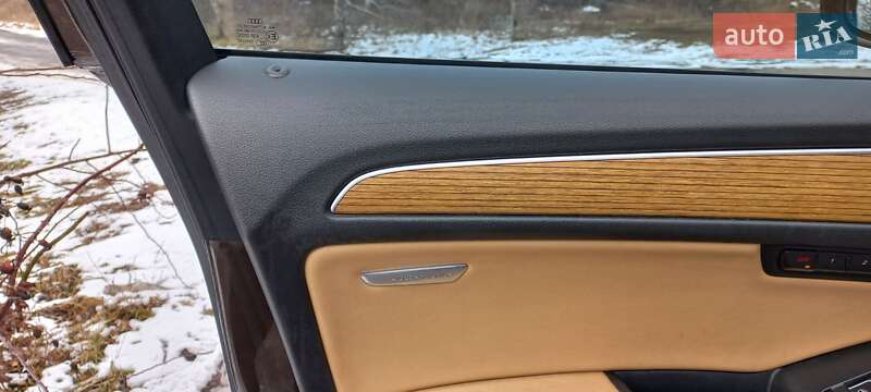 Внедорожник / Кроссовер Audi Q5 2012 в Лозовой