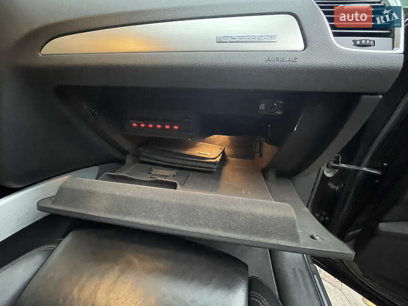 Внедорожник / Кроссовер Audi Q5 2010 в Одессе