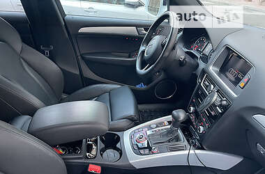 Внедорожник / Кроссовер Audi Q5 2016 в 
