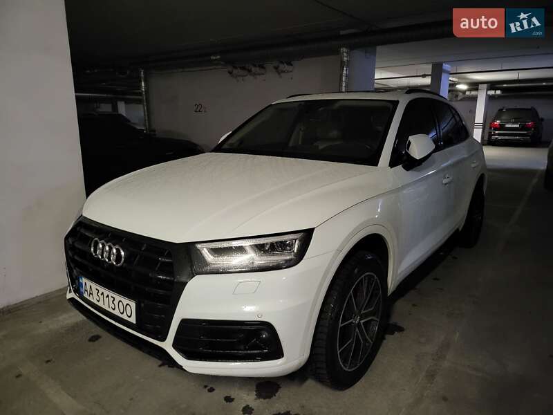 Внедорожник / Кроссовер Audi Q5 2017 в Киеве