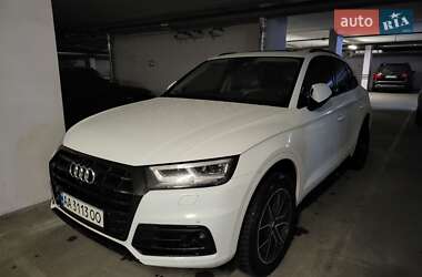 Внедорожник / Кроссовер Audi Q5 2017 в 