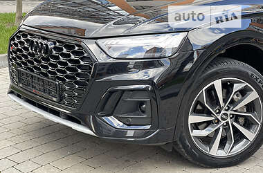 Внедорожник / Кроссовер Audi Q5 2020 в 