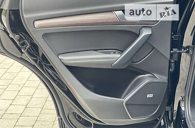 Внедорожник / Кроссовер Audi Q5 2020 в 
