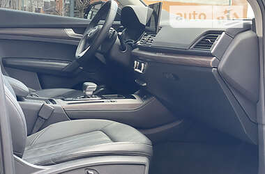 Внедорожник / Кроссовер Audi Q5 2020 в 